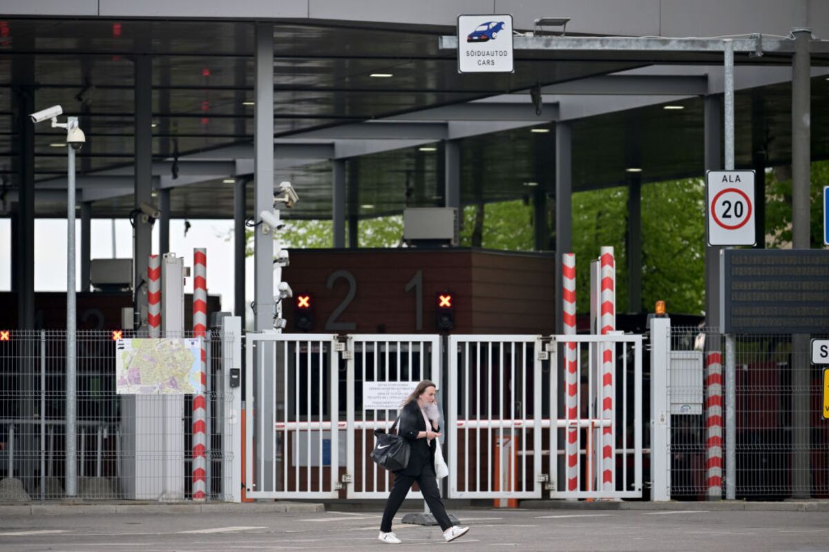 Russia Deploys Additional Electronic Warfare Systems Near Estonian Border Disrupting GPS