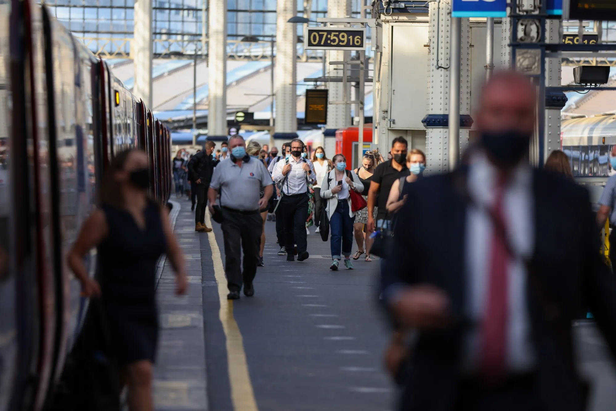 U.K. Set for Big Reopening as Cases Soar the Most in the World