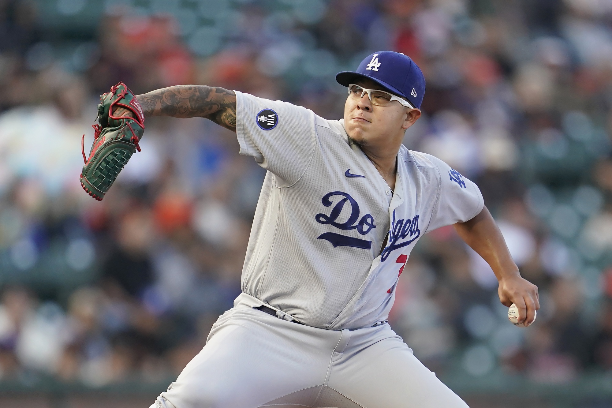 Julio Urias contract: Dodgers to promote LHP - Sports Illustrated