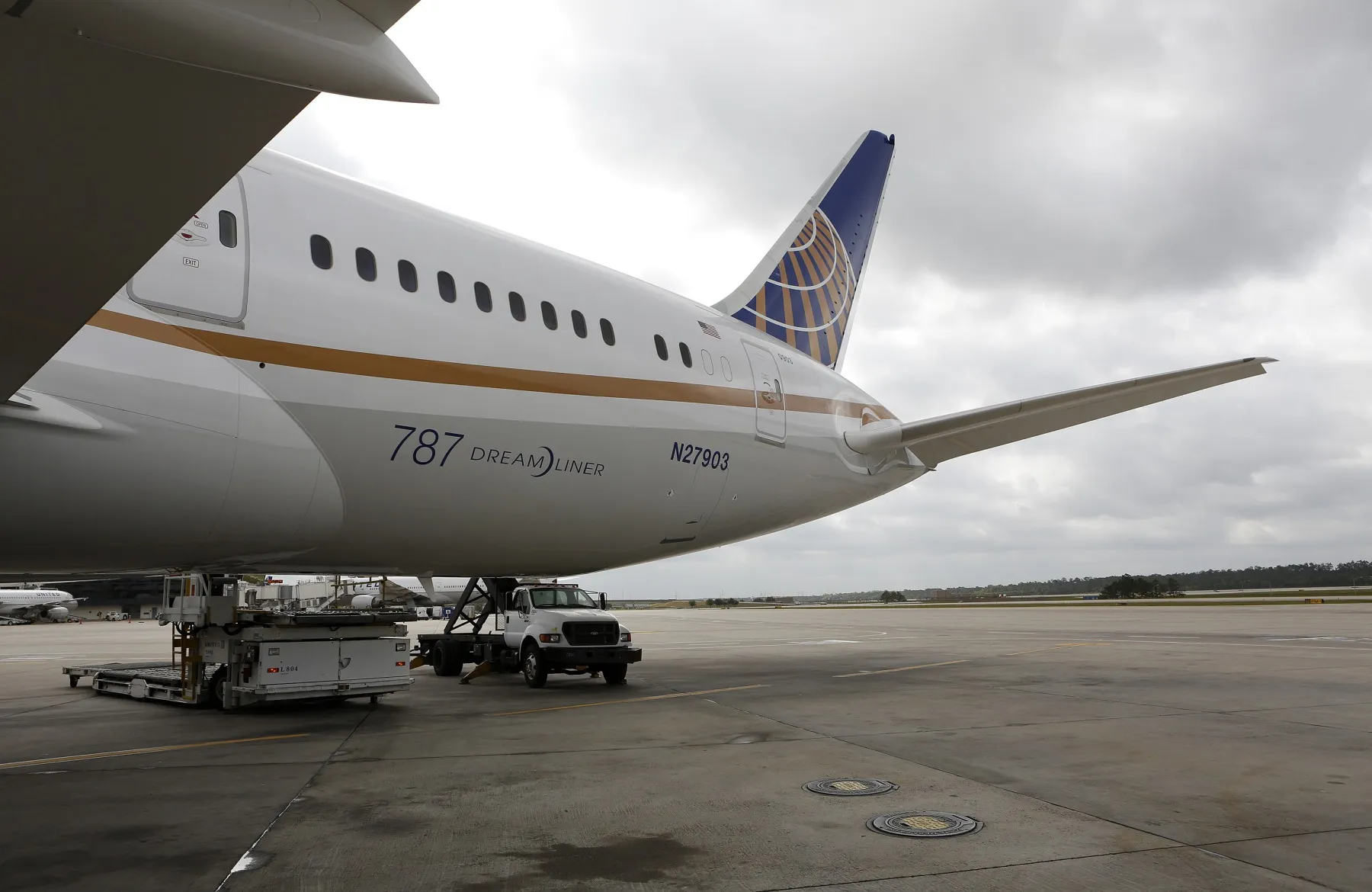 Boeing Max Orders Fall as Air Lease Swaps for 787 Dreamliner - Bloomberg