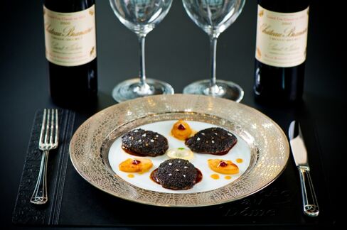 Wine pairing at Robuchon au Dôme.