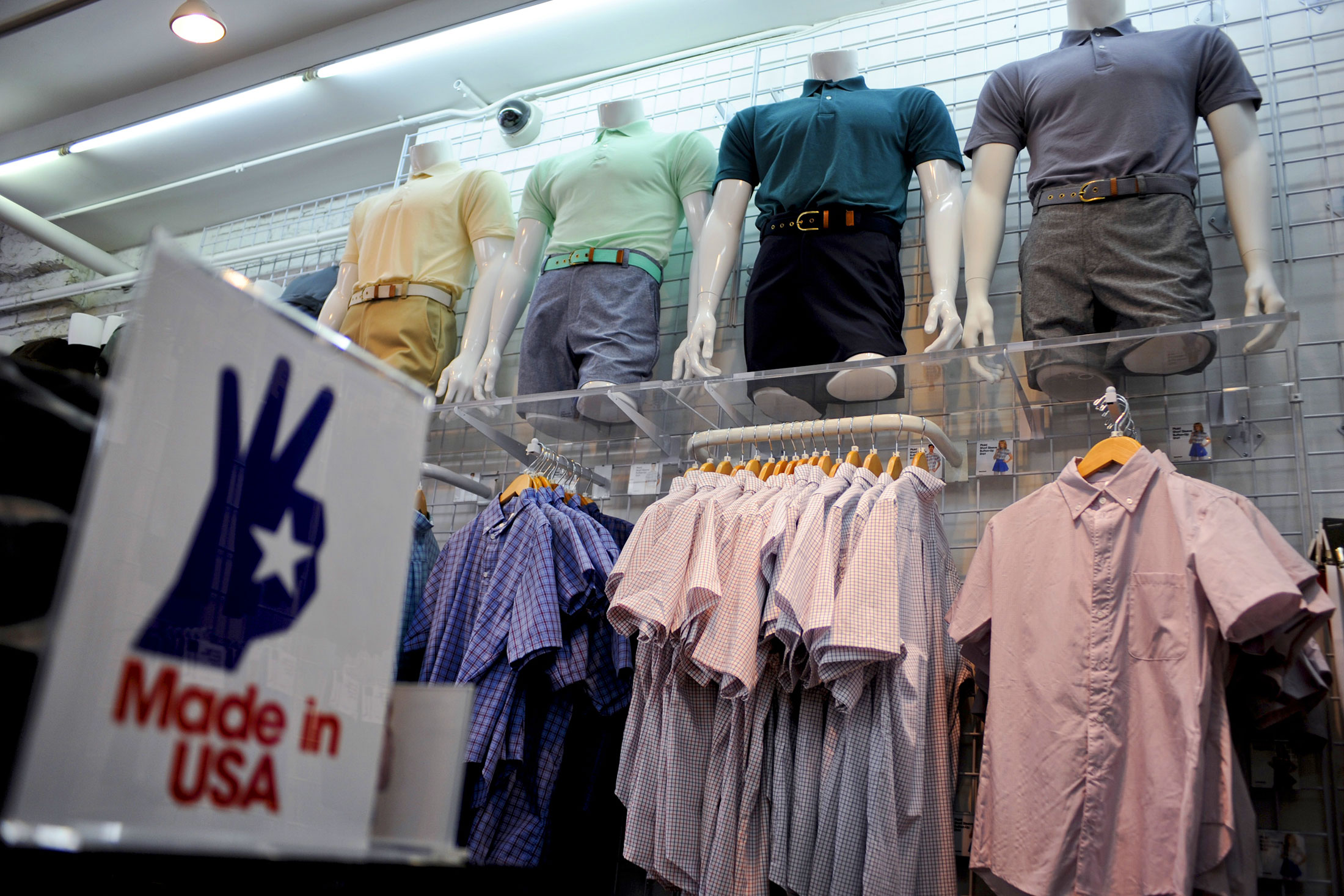American Apparel Seeks Bankruptcy Protection a Second Time - Bloomberg