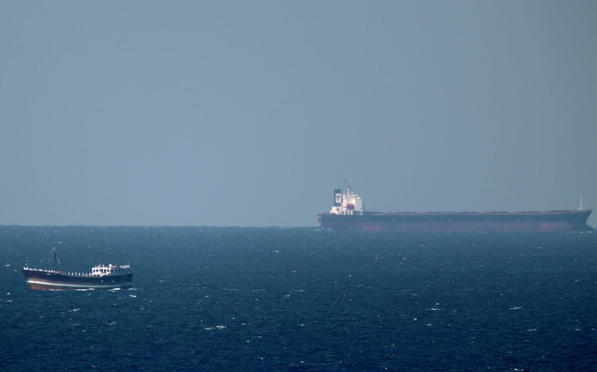 Oil Could Spike to $90 If Strait of Hormuz Shut, Citigroup Says