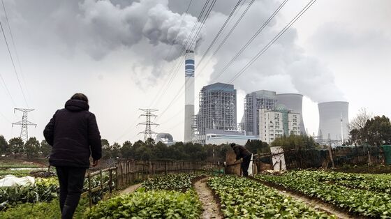 Carney Says Carbon Market Should Grow 15-Fold to Curb Pollution