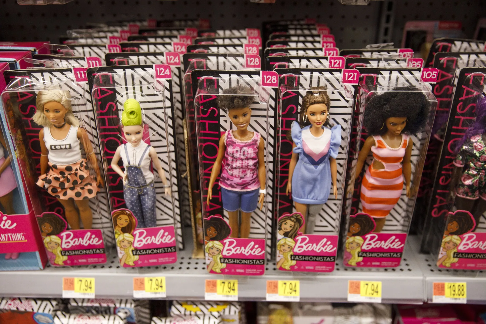 Mattel s Classic Barbie Dolls Prove to Be a Lockdown Favorite Bloomberg