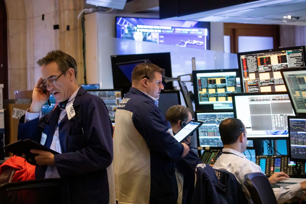 Stock Market Plummets as S&P 500 Hits Lowest Level Since June: Fed’s Interest Rate Strategy Sparks Concerns