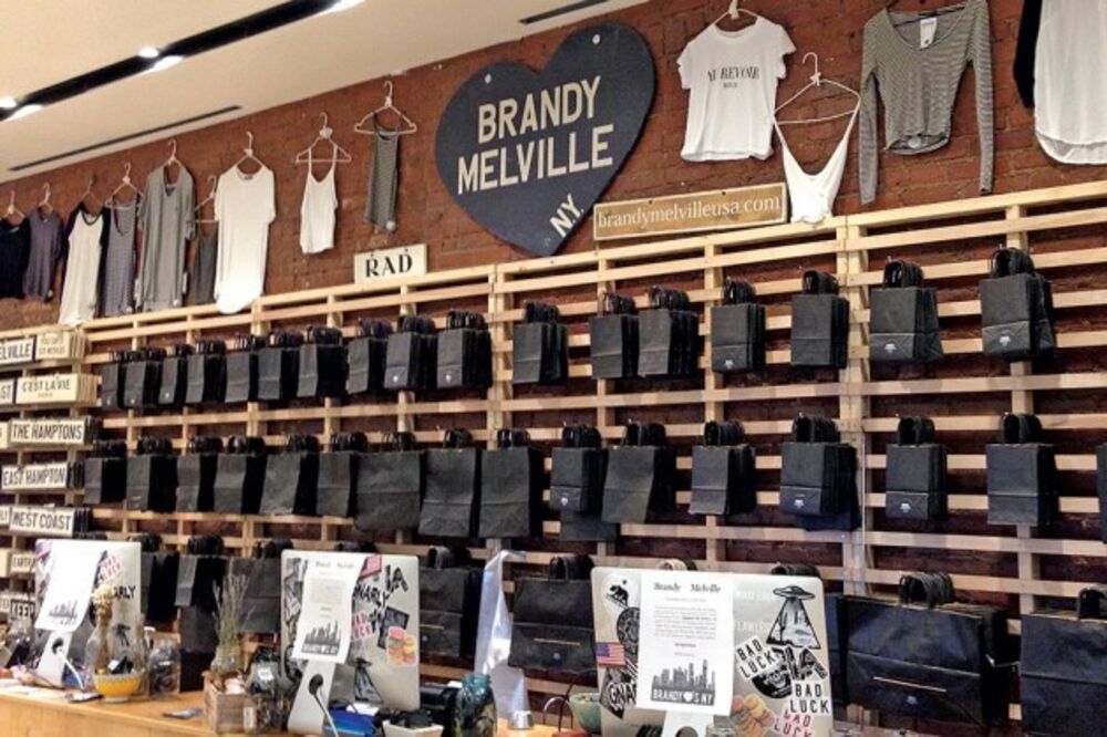 Brandy Melville Instagram S First Retail Success Bloomberg