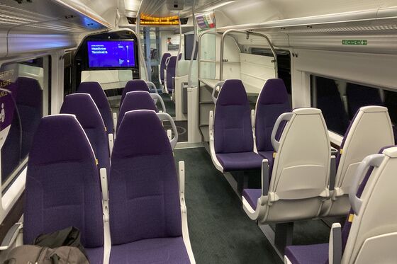 What It Was Like to Fly London-New York as Soon as It Was Legal