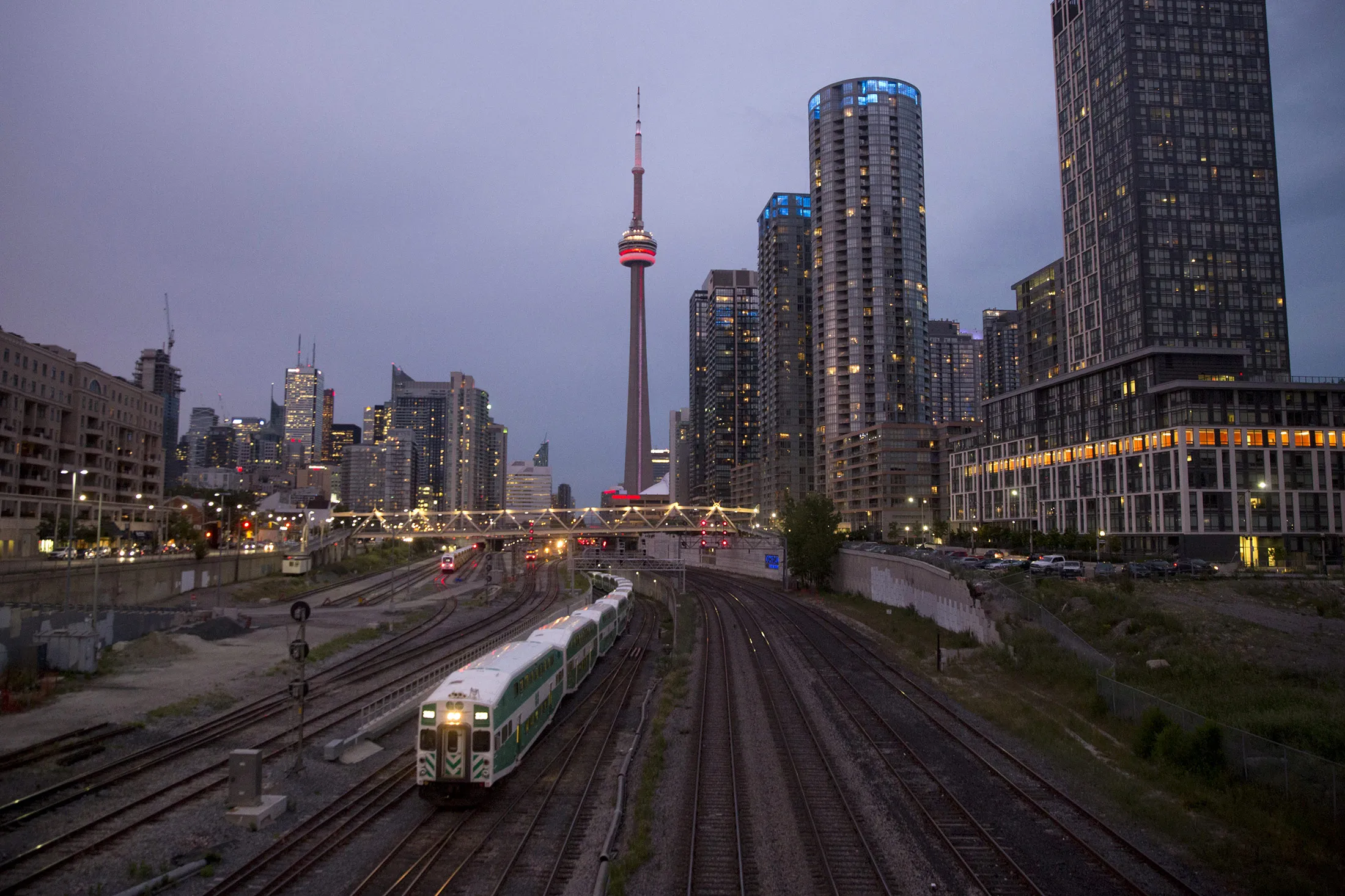 1486378861_Canada-economy2