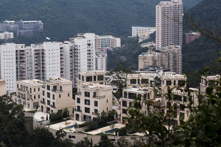 Luxury Home In Hong Kong Peak Neighborhood Sells For HK 830 Million