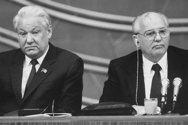 So Long to Mikhail Gorbachev, a Giant of the 20th Century - Bloomberg