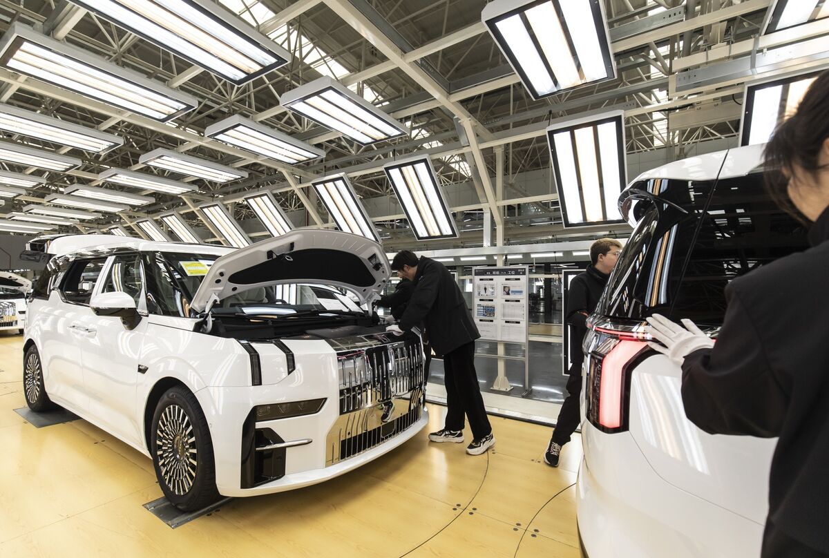 Dongfeng автомобилестроительные компании китая. Zeekr автомобилестроительные компании китая. zhejiang geely holding group структура. geely holding внутри. geely holding.