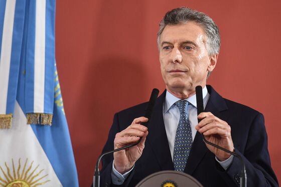 Natural Gas Fiasco Shows It's a Hard Balancing Act in Argentina