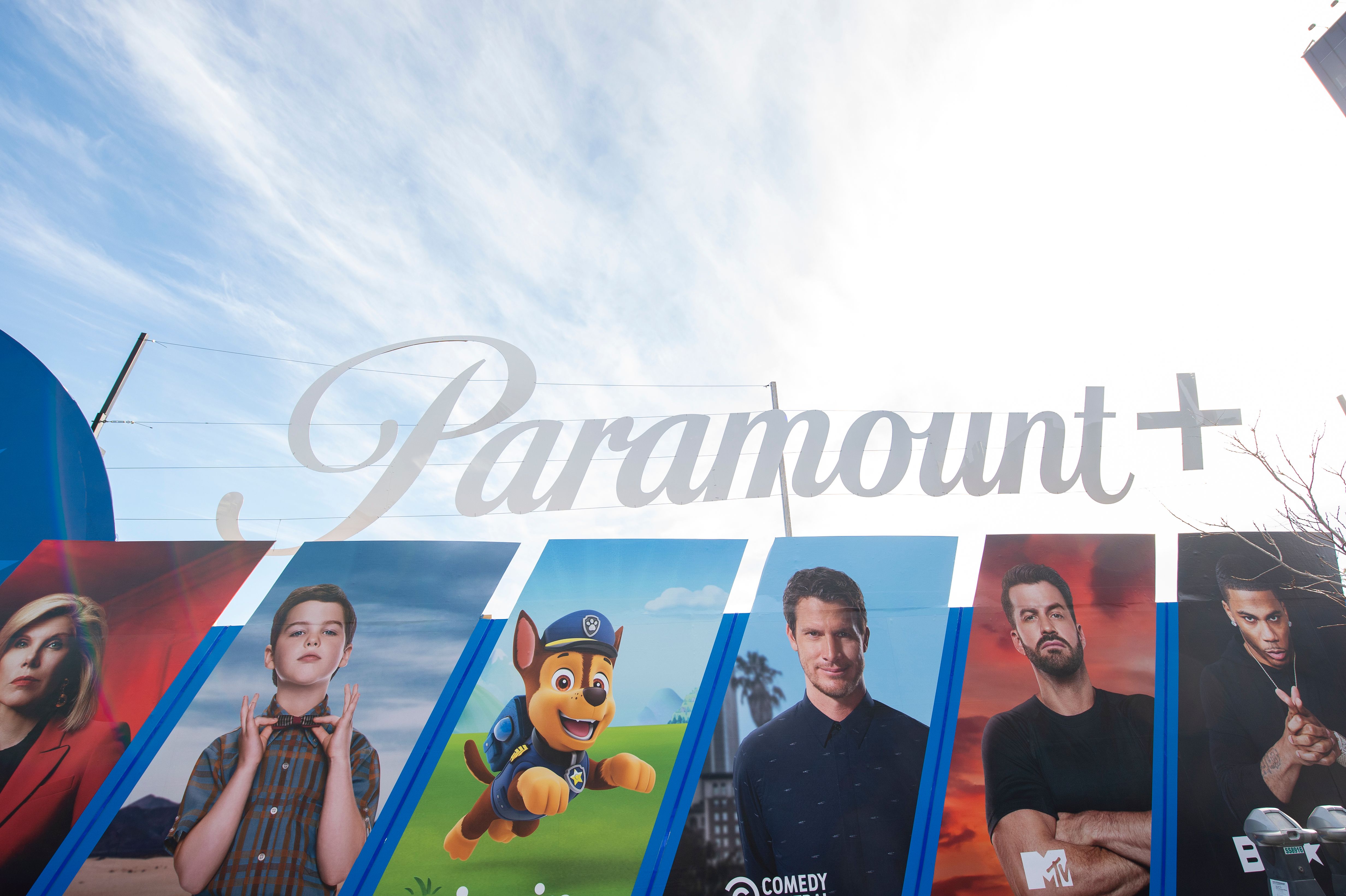 Paramount Global Stock Jumps After Warren Buffett Buys In – Deadline