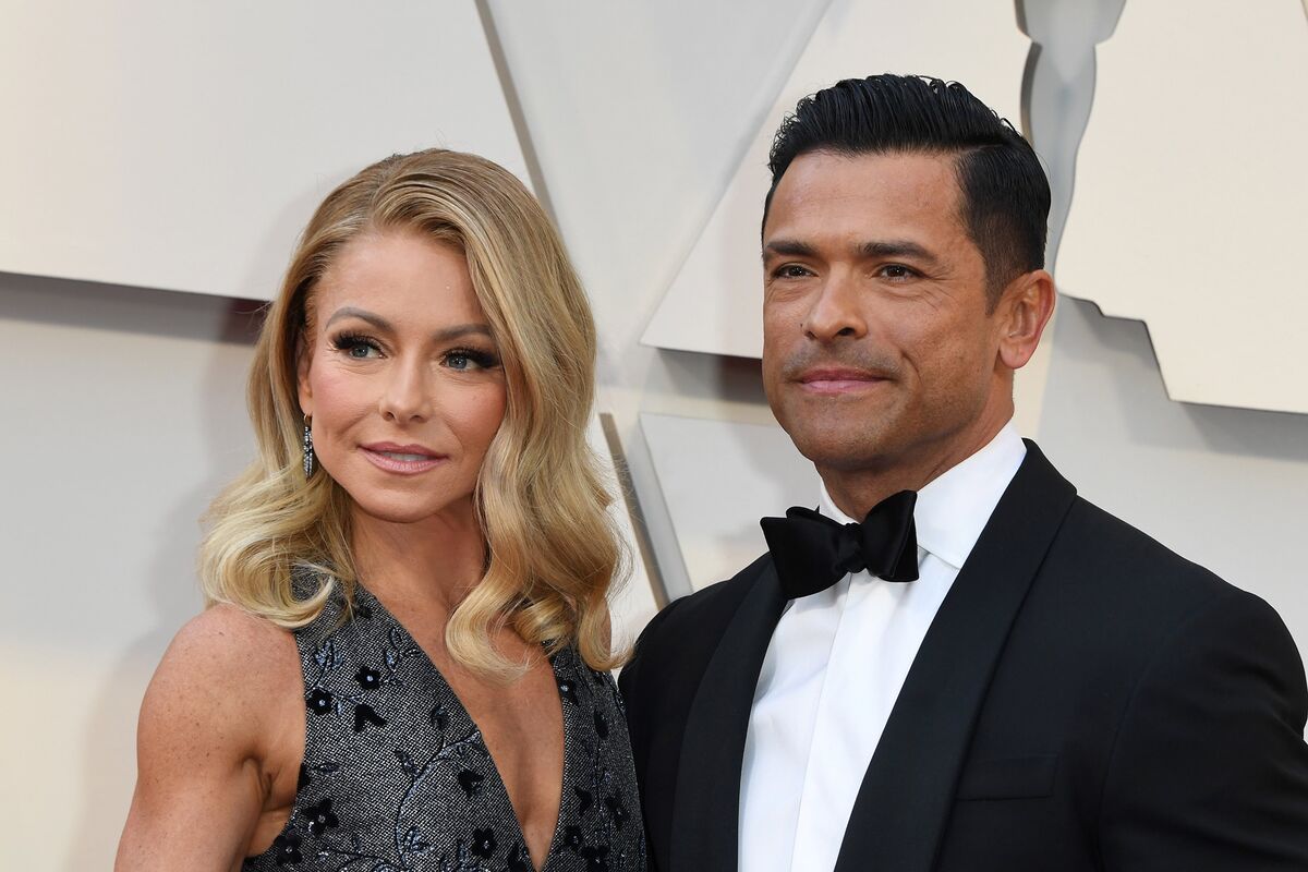 Kelly Ripa, Mark Consuelos Buy Stake in Italian Football Club - Bloomberg