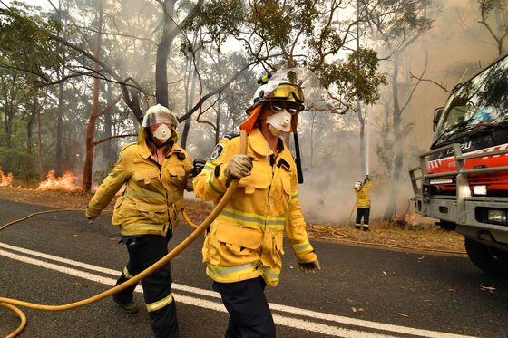 Morrison’s Message to Fire-Weary Aussies: Keep Calm and Carry On