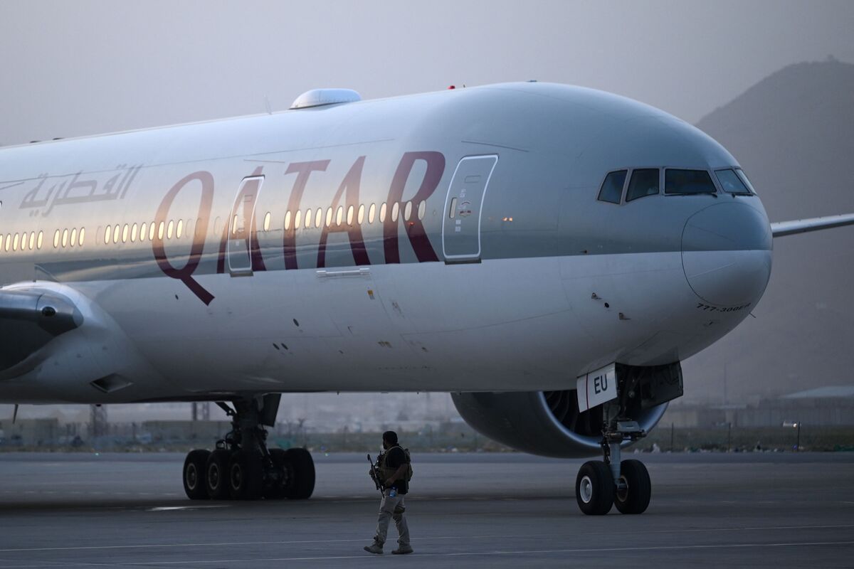 Best Airlines in the World 2022: Qatar, Singapore, Emirates Top List