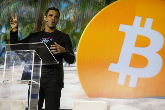 Miami Mayor Says Plan Advancing to Pay City Employees in Bitcoin
