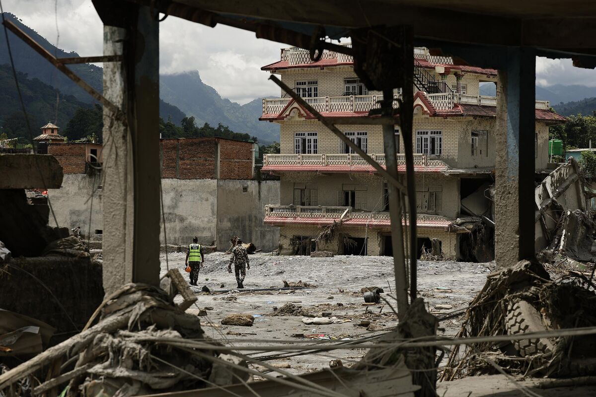 Glacier Collapse in Nepal Reveals New Scale of Climate Perils