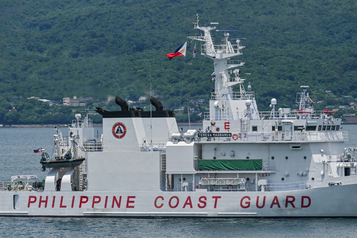 Chinese Coast Guard Targets Philippine Ships Near Disputed Shoal