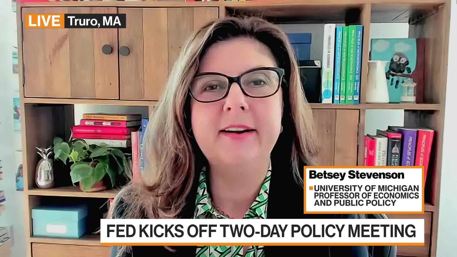 Watch Federal Reserve Kicks Off Two Day Meeting - Bloomberg