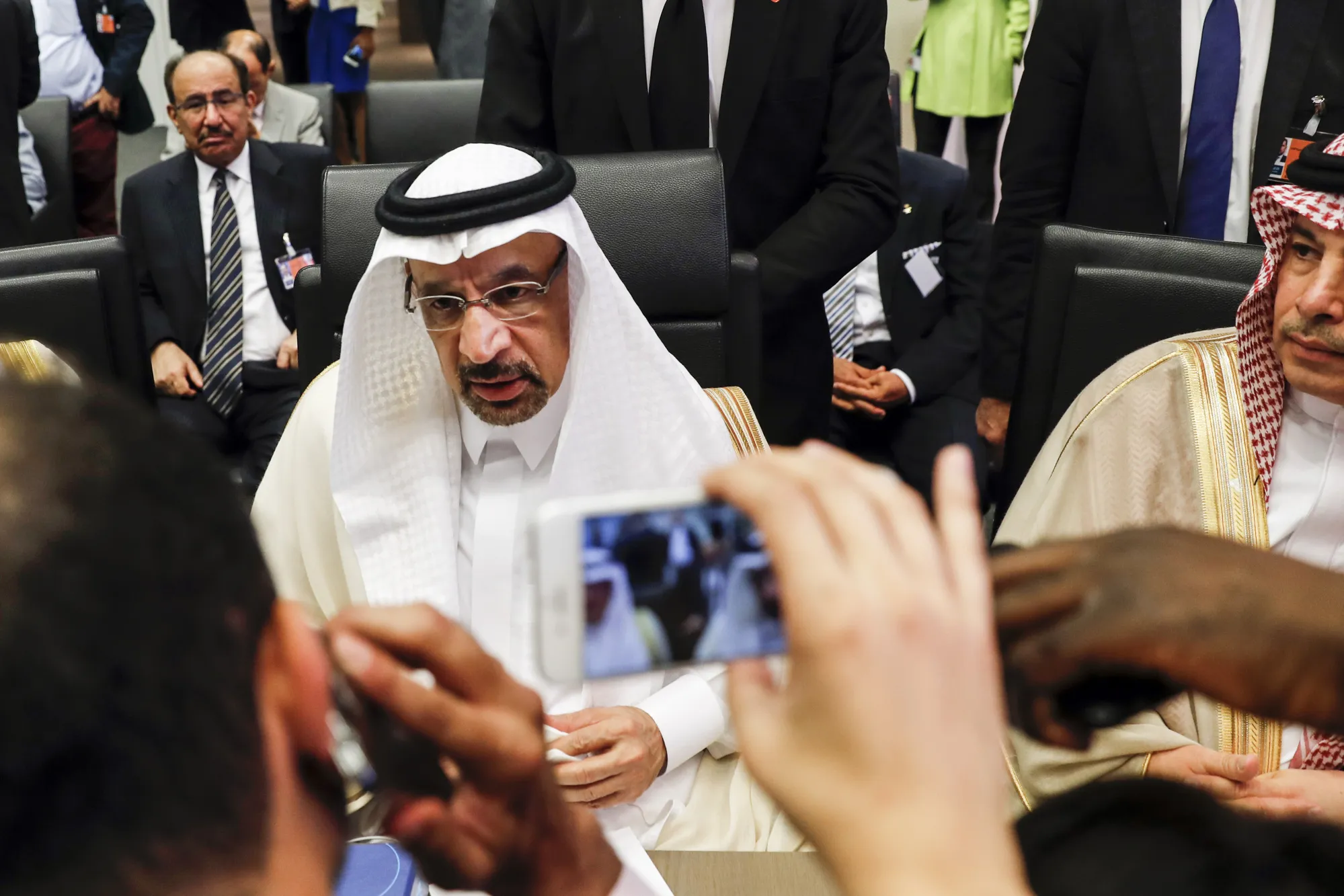 Khalid Al-Falih, Saudi Arabia's energy and industry minister, center, at the OPEC meeting in Vienna.&nbsp;