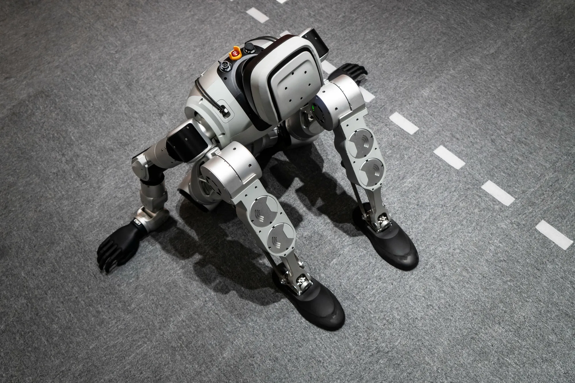 China, the world’s top industrial robot market, still isn’t producing enough core components.