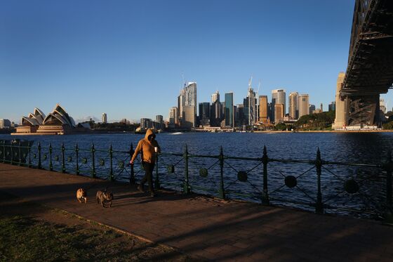 Sydney Lockdown Extended by One Week as Delta Outbreak Spreads