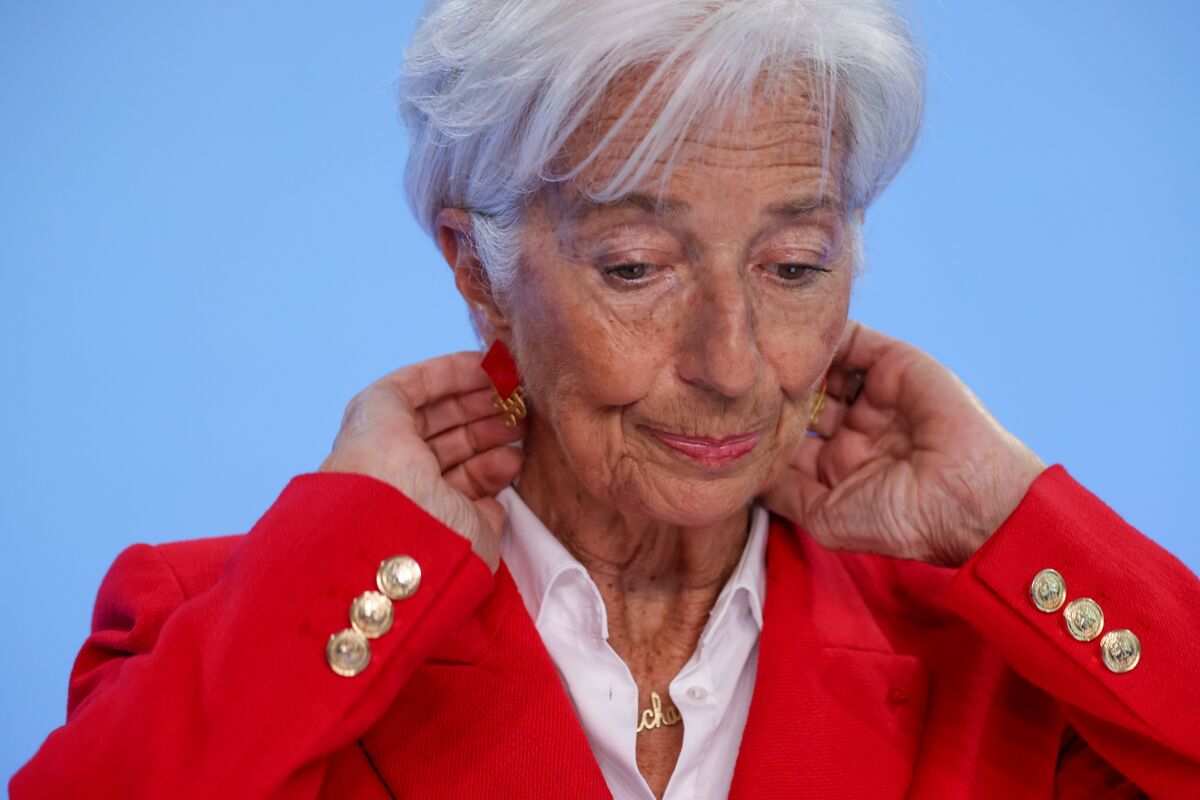 🟪"La BCE verso l'obiettivo di inflazione: le parole di Christine Lagarde"