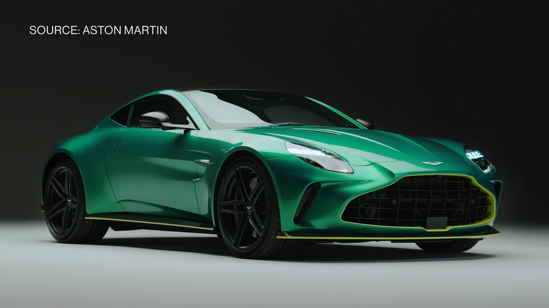 Aston Martin F1 Team's £1 Billion Valuation in Caps Racing Hype - Bloomberg