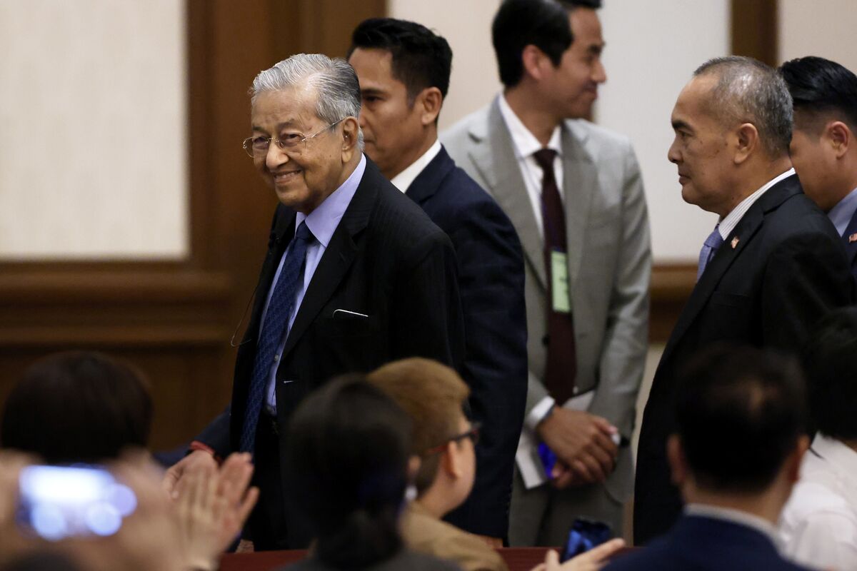 Former Malaysian PM Mahathir Hospitalized for Coughing