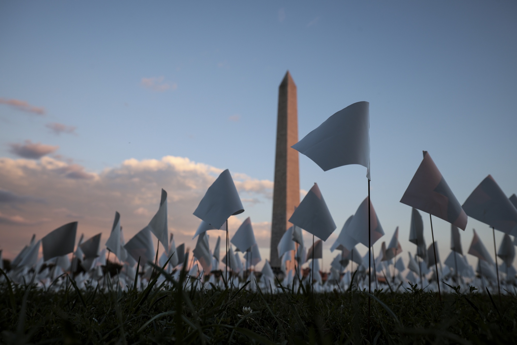 The “In America: Remember”&nbsp;public art installation in Washington, D.C., commemorated&nbsp;Americans who have died due to Covid-19. The installation,&nbsp;a concept by artist Suzanne Brennan Firstenberg,&nbsp;featured more than 650,000 small plastic flags&nbsp;planted in 20 acres of the National Mall.&nbsp;