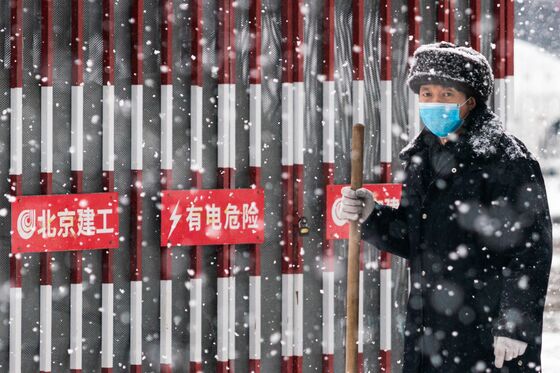 Illness Spreads in Hospitals; New Hubei Leaders: Virus Update