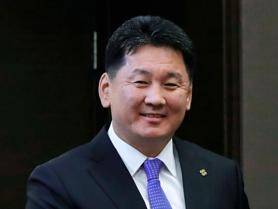 Mongolia Premier Resigns, Blames President After Covid Protests