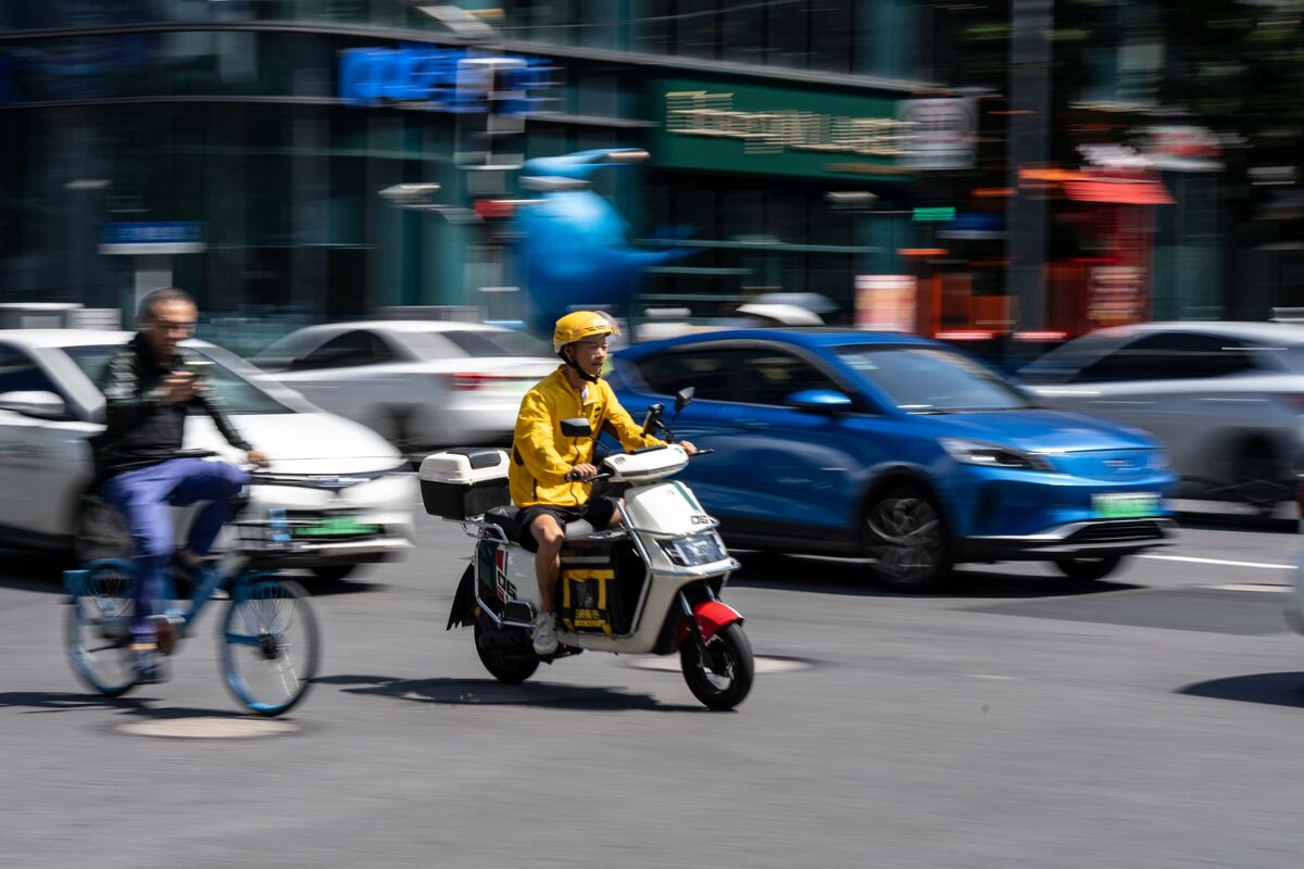 Meituan’s Profit Crumbles During Food Delivery War With Alibaba