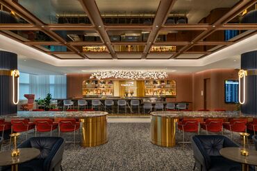 PURSUITS_WEB_Capital One Lounge JFK