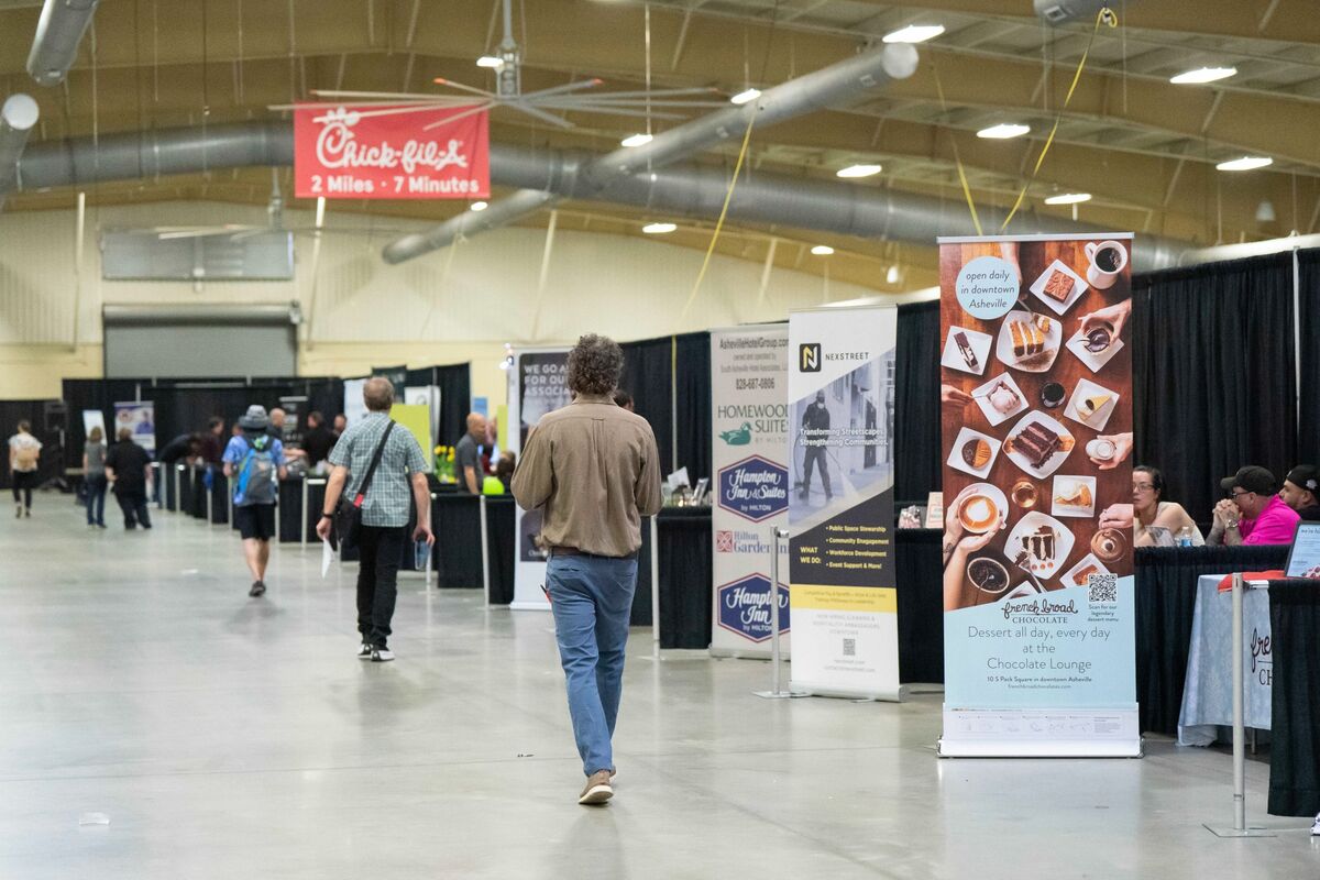 US Initial Jobless Claims Fall to Lowest Level Since 1969
