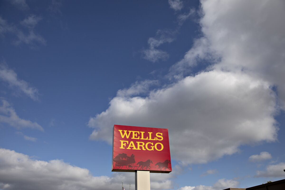 wells-fargo-wfc-stock-falls-jpm-c-stocks-gain-after-earnings