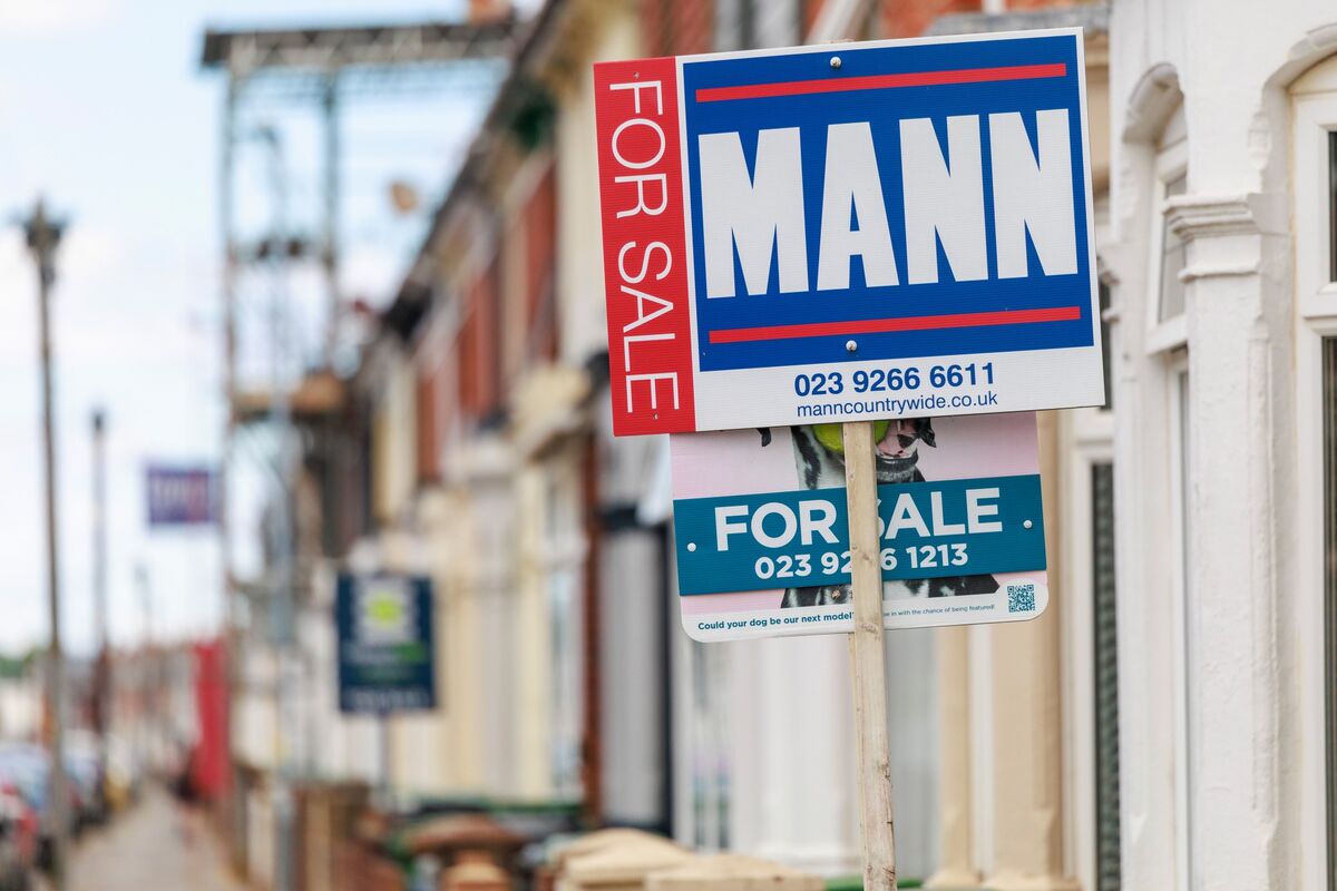 UK House Prices Post First Fall This Year, Official Data Show