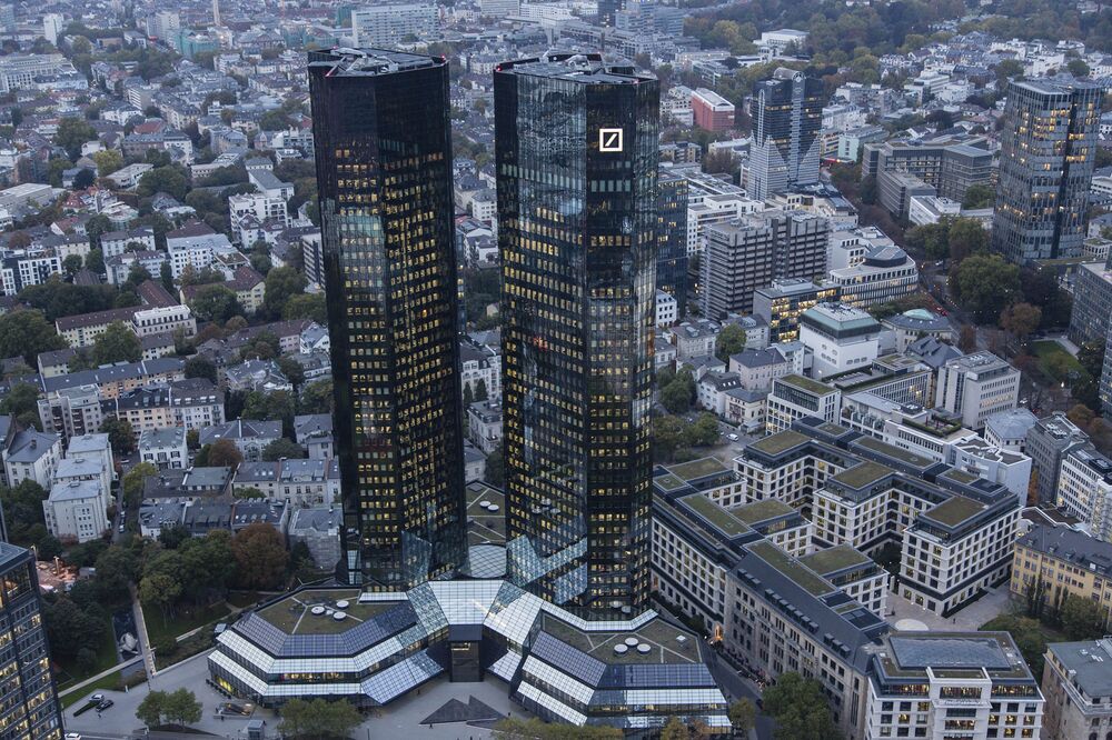 Germany S Business Chiefs Back Deutsche Bank Amid Mounting Woes Bloomberg