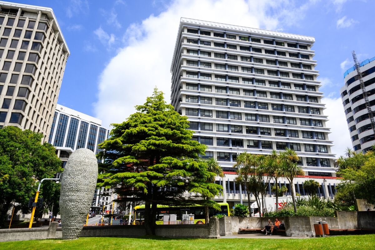 RBNZ tiếp tục cắt giảm lãi suất để hồi sinh nền kinh tế suy yếu