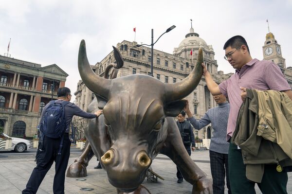 M&G Fund Went Big in China Stock Purchases on Capitulation Bets