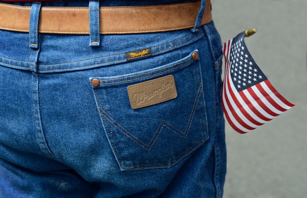difference between lee and wrangler jeans