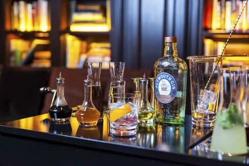 A glimpse of NoMad's influential but now retired bar cart.