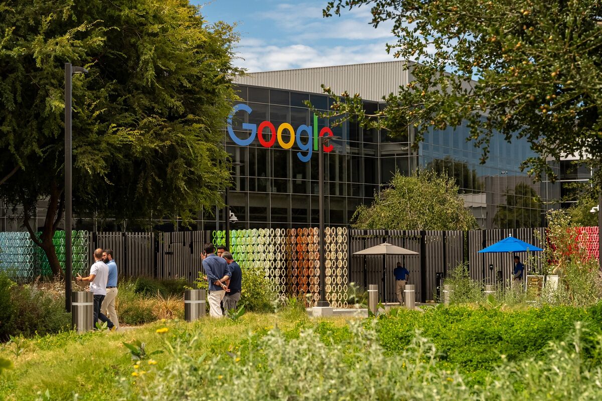 Alphabet Taps Bond Market for $25B Despite AI Worries