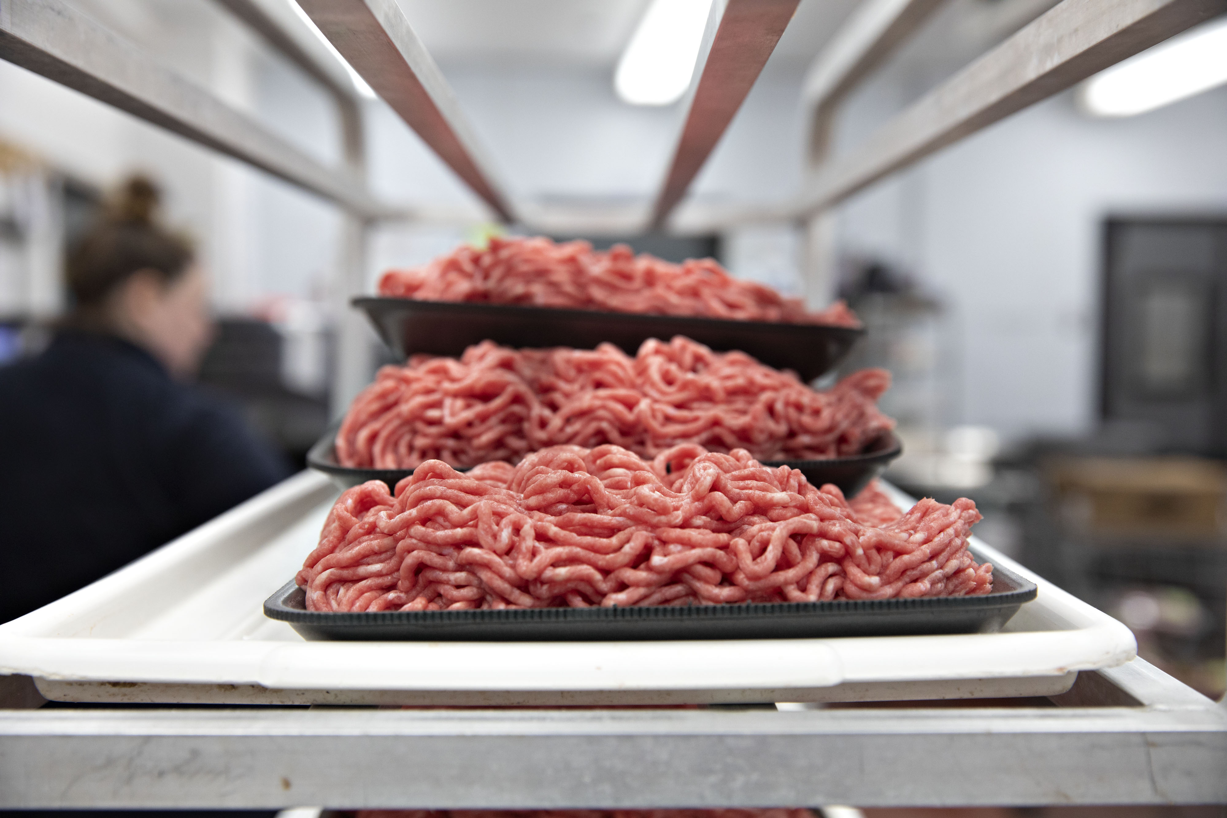 Fourth Usda Inspector Dies Amid Meat Plant Virus Outbreaks Bloomberg