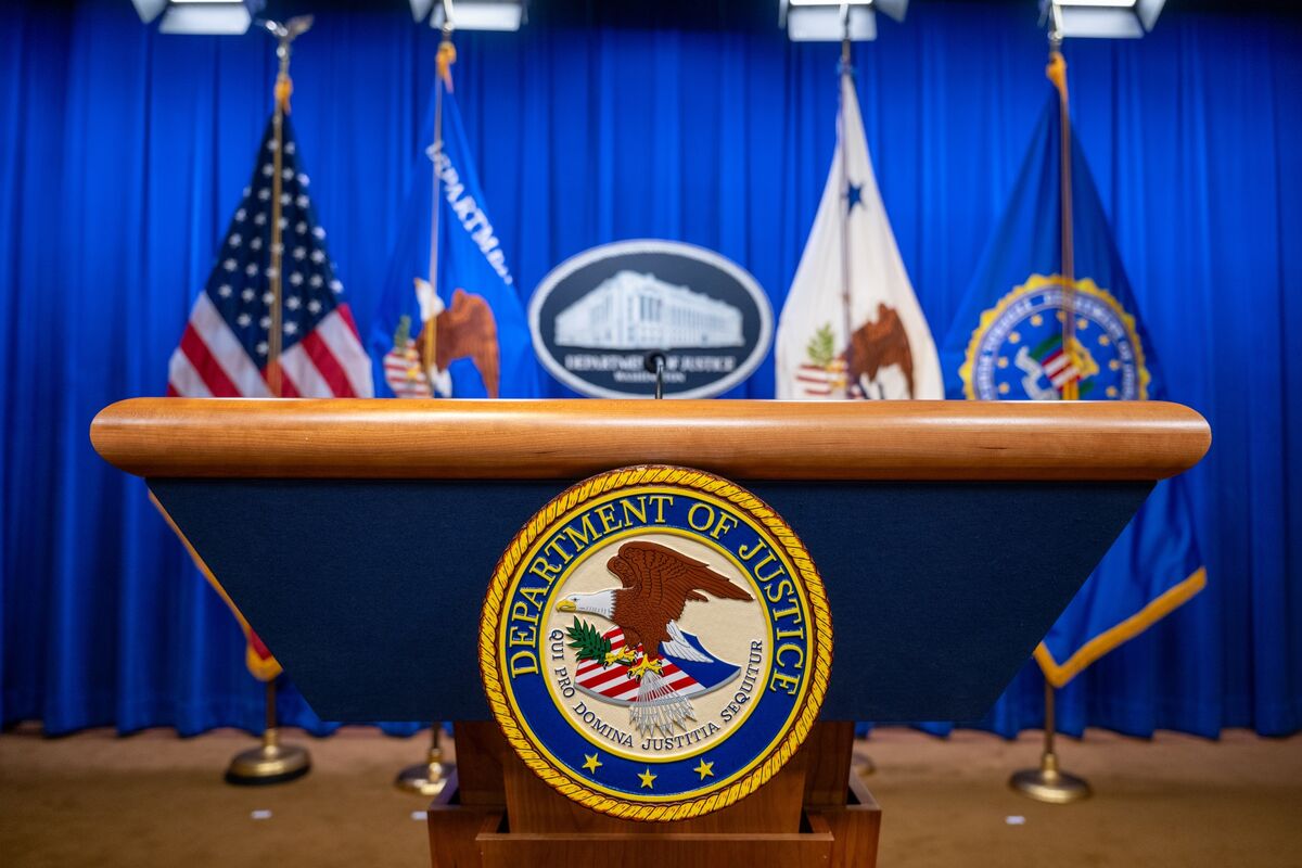 bloomberg.com - Trump to Pick Telecom Lawyer to Lead DOJ's Antitrust Division