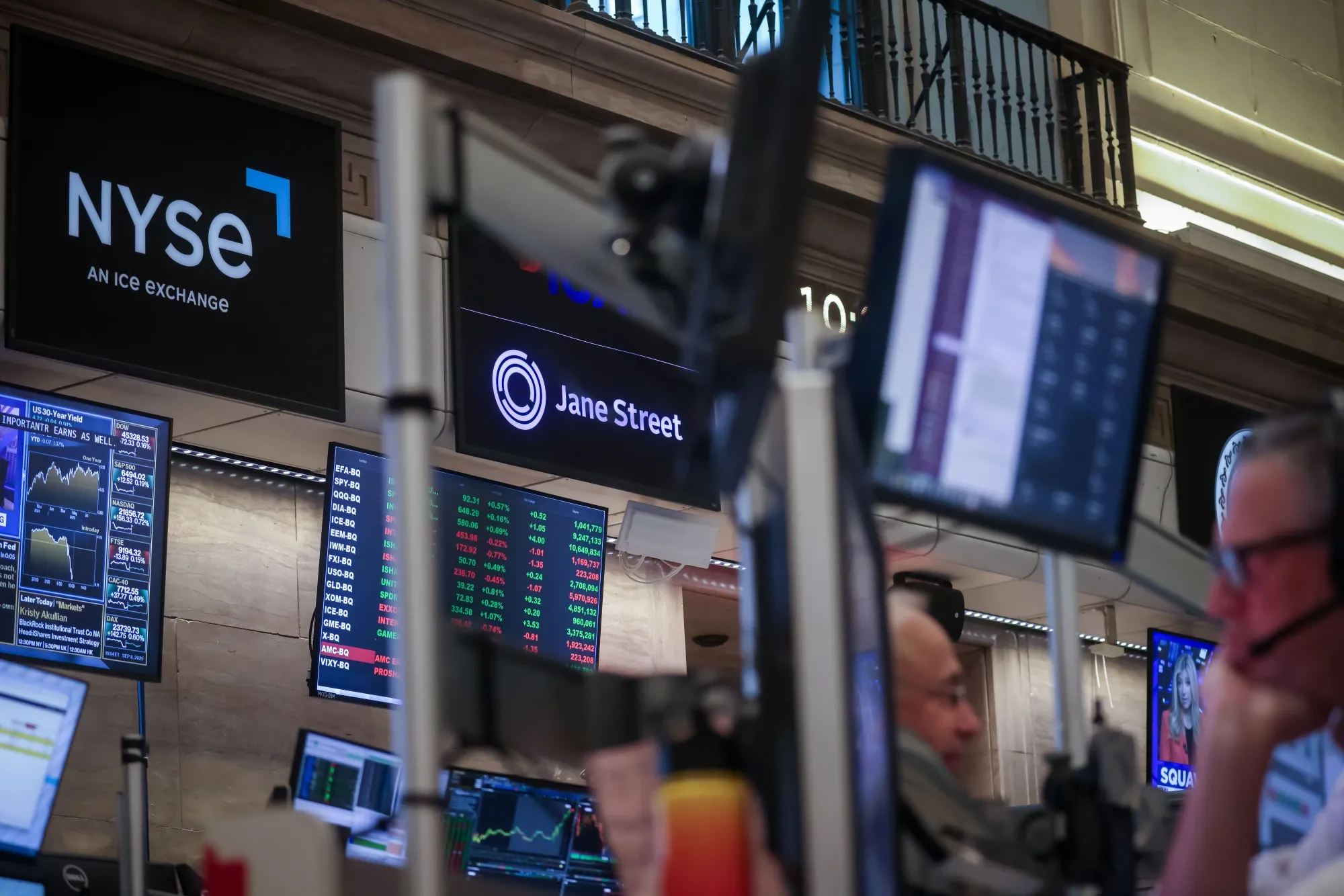 Stocks Rise On Bets Inflation Won't Derail Fed Cut