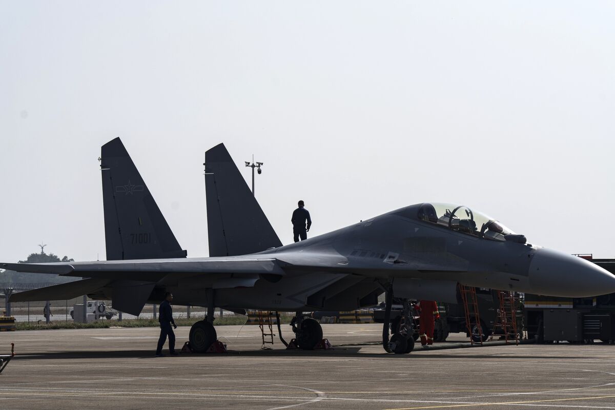 China Jet Locks Radar on Japan Military Planes as Tensions Brew