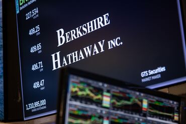 Trading At The NYSE As S&P 500 Hits 5,500 After Encouraging Economic Data